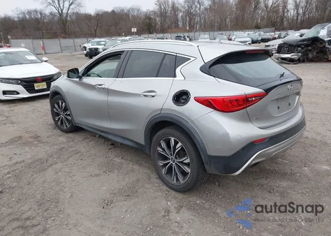 2018 Infiniti Qx30 Luxury z USA, uszkodzony, nr VIN SJKCH5CR9JA057075